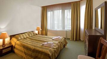 Фото номера Апартаменты Отель Family Hotel Zora г. Разлог 2