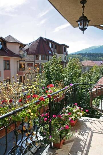 Фото номера Апартаменты Отель Family Hotel Zora г. Разлог 9